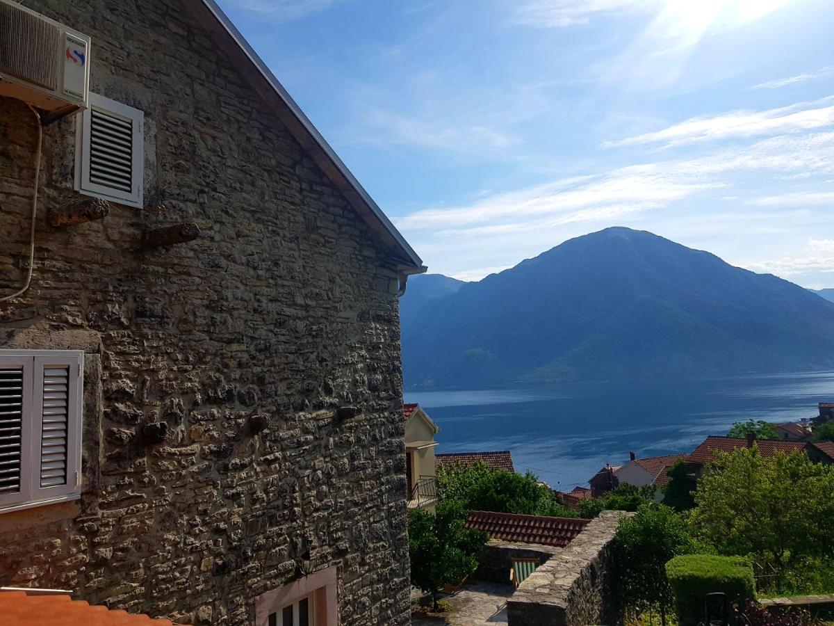 Guest House Maza Kotor Extérieur photo