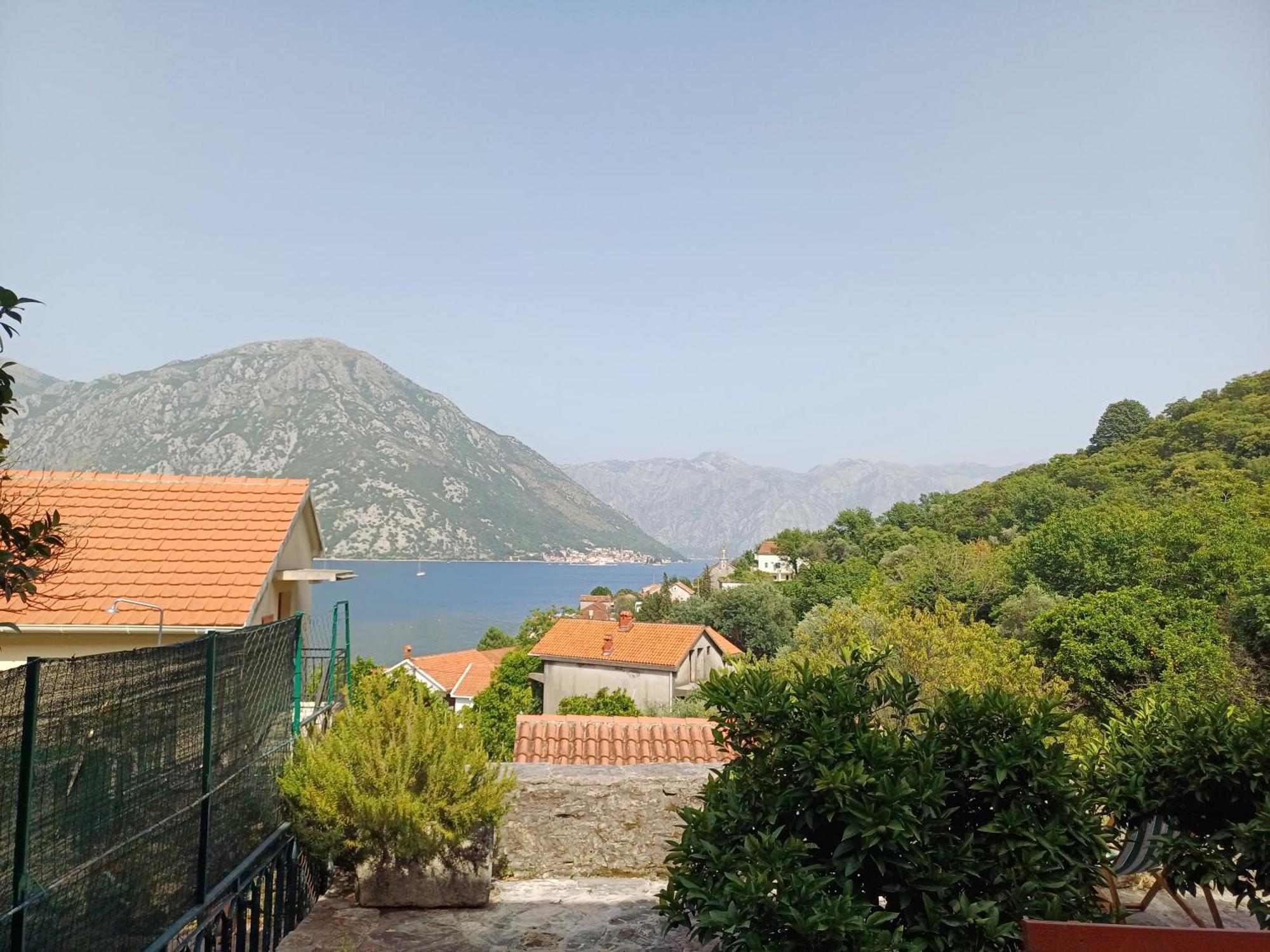 Guest House Maza Kotor Extérieur photo