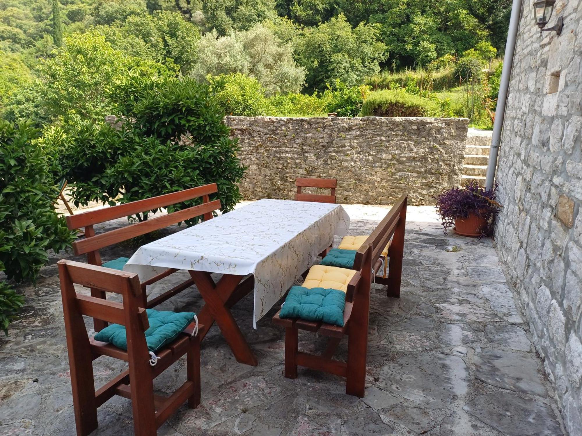 Guest House Maza Kotor Extérieur photo