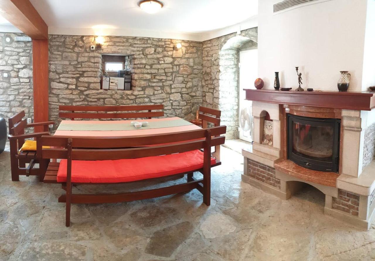 Guest House Maza Kotor Extérieur photo
