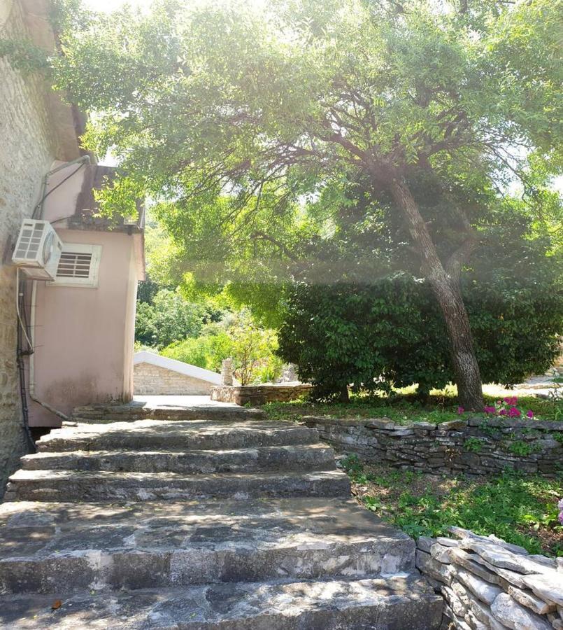 Guest House Maza Kotor Extérieur photo
