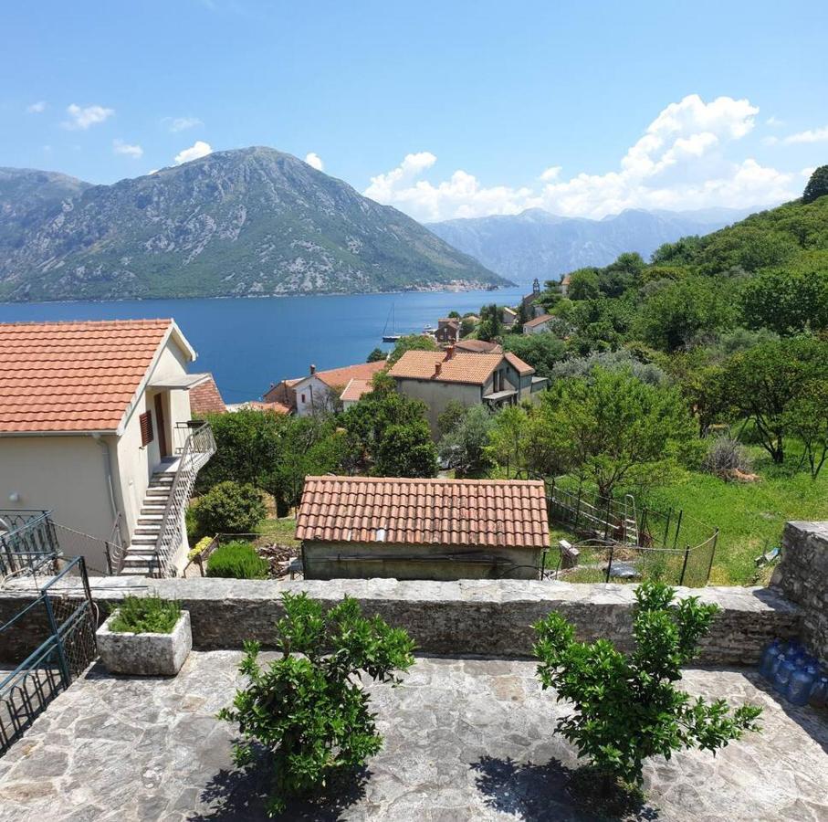 Guest House Maza Kotor Extérieur photo