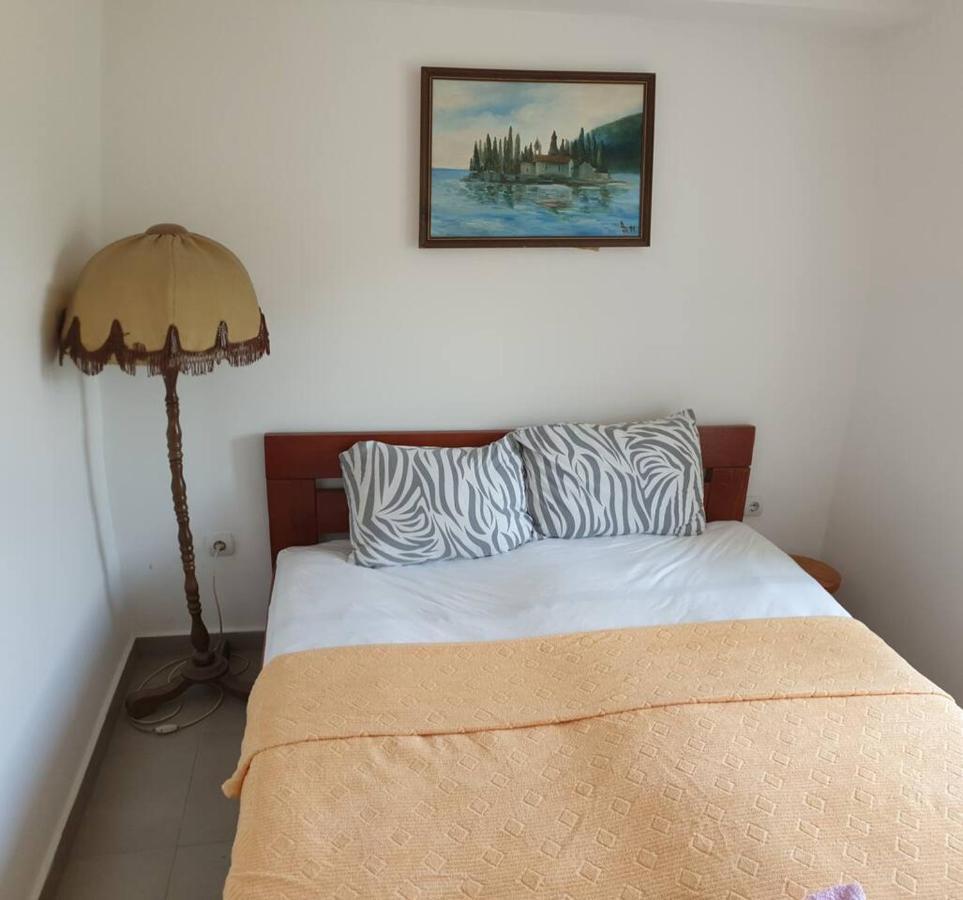 Guest House Maza Kotor Extérieur photo
