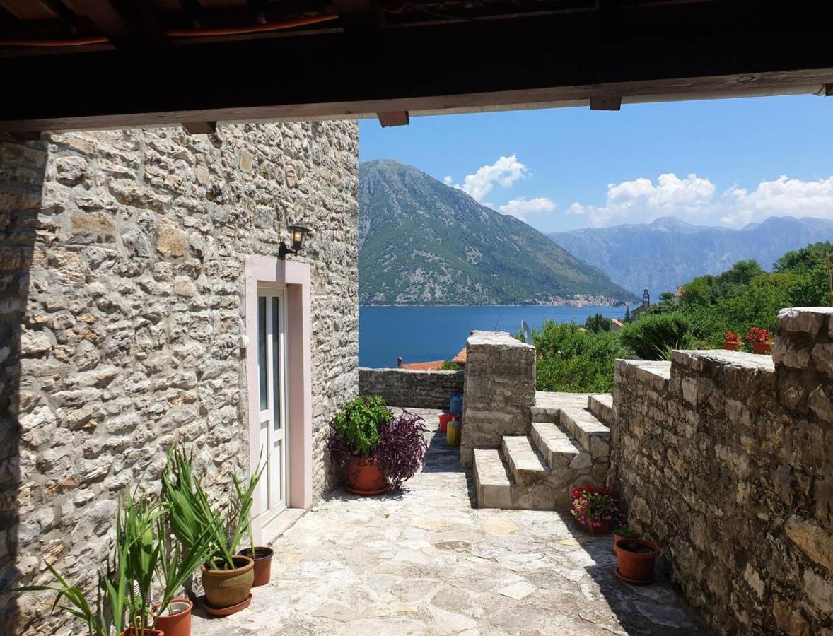Guest House Maza Kotor Extérieur photo