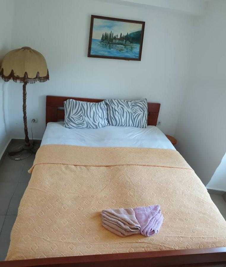 Guest House Maza Kotor Extérieur photo